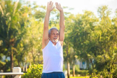 Adam kıvıran vücudu Park