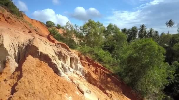 Vista Próxima Fada Córrego Velho Estranho Calcário Formações Rochosas Contra — Vídeo de Stock