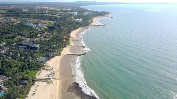 High Aerial Panoramic View Boundless Tranquil Azure Ocean Green Seacoast — Stock Video