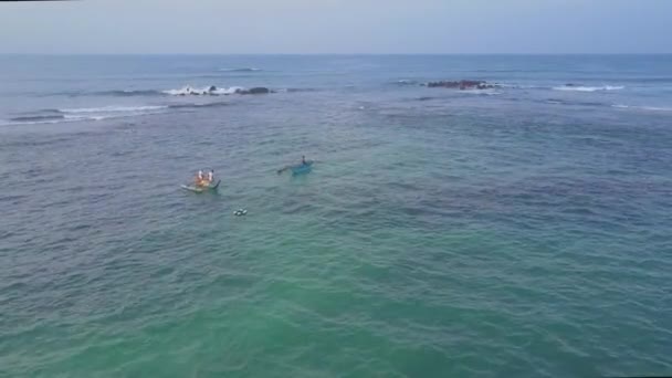 Ocean with pier and sailing boats aerial view — 비디오