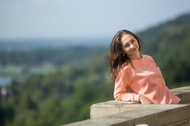 Bayan parapet ayakta