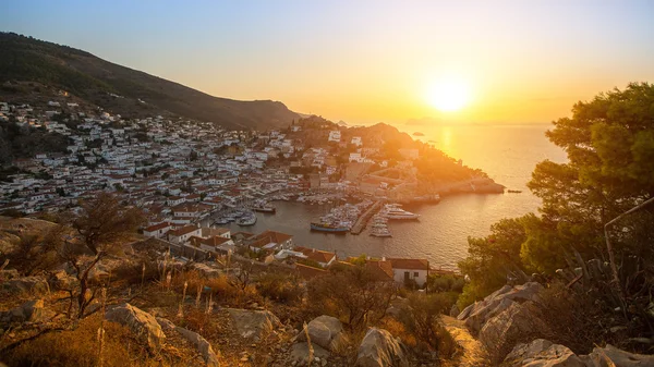 Hermosa puesta de sol de la isla de Hydra, Grecia —  Fotos de Stock