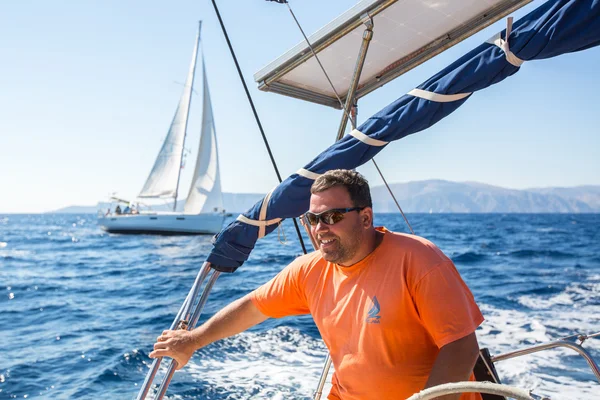 Sailors participate in sailing regatta — Stock Photo, Image