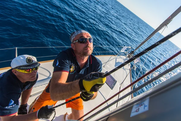 Marinheiros participam na regata de vela — Fotografia de Stock