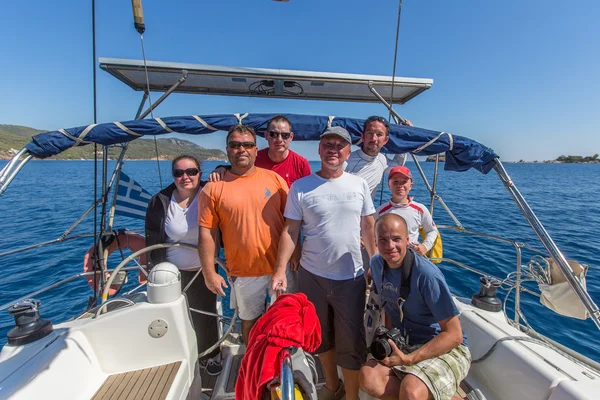 Zeilers deelnemen aan zeilregatta — Stockfoto