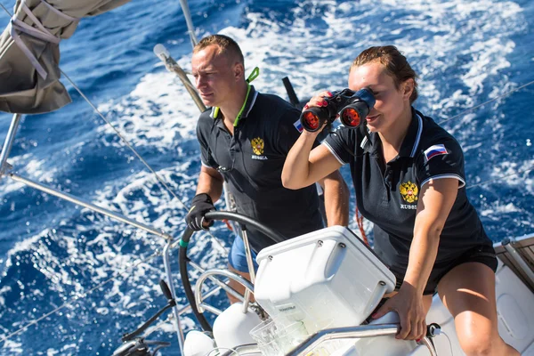 Sailors participate in sailing regatta — Stock Photo, Image