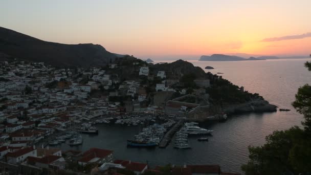 Widokiem na zachód słońca na wyspie Hydra — Wideo stockowe
