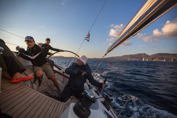 Sailors participate in sailing regatta — Stock Photo, Image