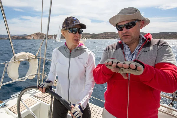 Sailors participate in sailing regatta — Stock Photo, Image