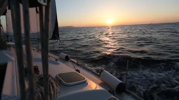 Sailing yacht at sunset — Stock Video