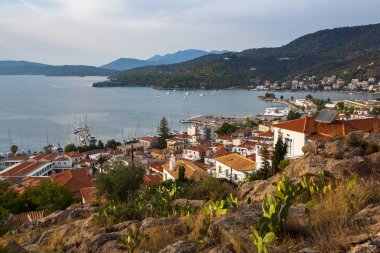 Marina Poros Adası'nda