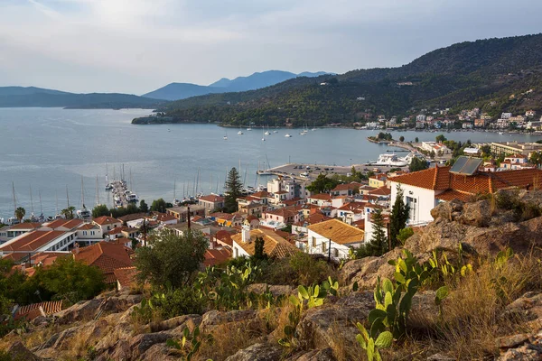 Marina na ilha de Poros — Fotografia de Stock