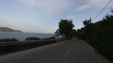 Poros Adası yollarda sürme