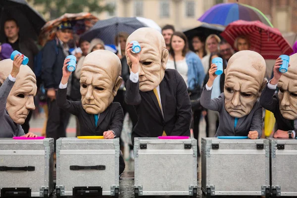 Teilnehmer des Krakauer Theaternachtsfestivals — Stockfoto