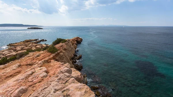 Skalnaté pobřeží Egejského moře — Stock fotografie