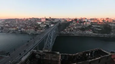 Douro nehir ve Dom ben köprü Luis