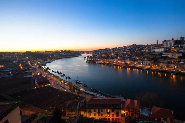 Douro river at dusk — Stock Photo, Image