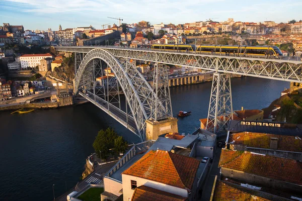 Dom Luis dat i ijzeren brug — Stockfoto