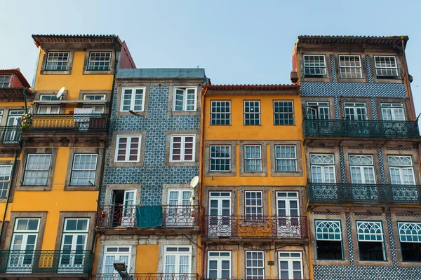 Budynków, domów w centrum Porto, Portugalia. — Zdjęcie stockowe