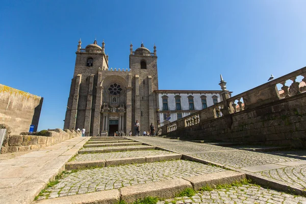 Widok katedry w Porto — Zdjęcie stockowe