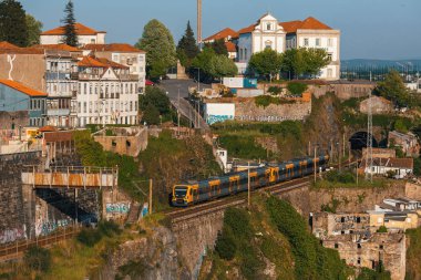 Porto Metro tren