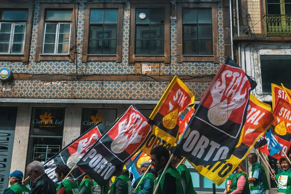 Feier des 1. Mai im Zentrum von Porto — Stockfoto