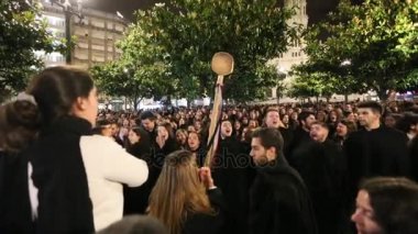 Queima das Fitas - Portekizce üniversitelerin öğrencilerine şenlik.