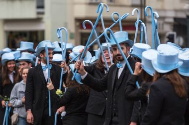  Queima Das Fitas Parade katılımcıların 