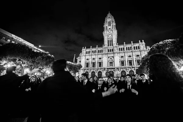 Hagyományos ünnepi diákok Portugáliában — Stock Fotó