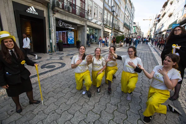 Participantes de la Queima das Fitas — Foto de Stock