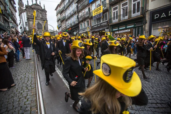 Traditionella festligheter av studenter vid portugisiska universitet — Stockfoto