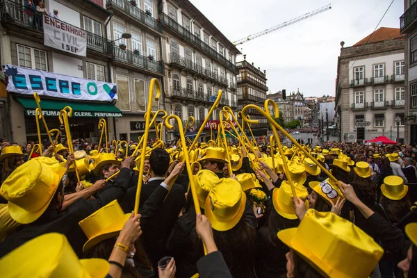 Festa tradicional de estudantes de universidades portuguesas — Fotografia de Stock