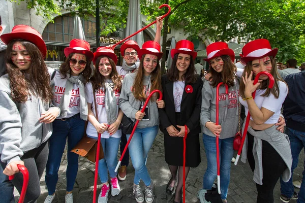 Fiesta tradicional de los estudiantes de las universidades portuguesas —  Fotos de Stock