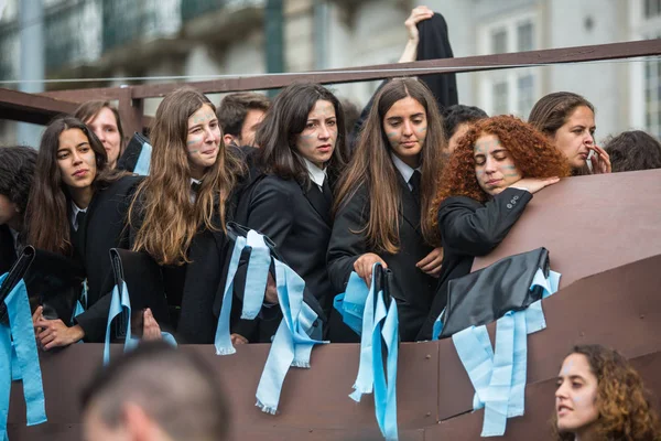 Portekiz üniversiteleri öğrencilerinin geleneksel şenlik — Stok fotoğraf