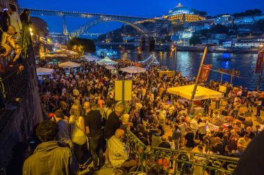 Katılımcılar Sao Joao Festivali