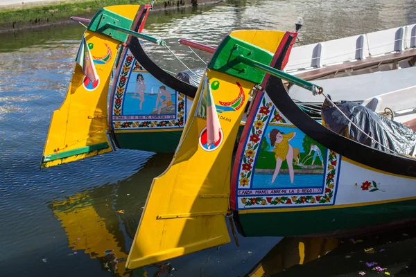 Barcos tradicionais moliceiro — Fotografia de Stock