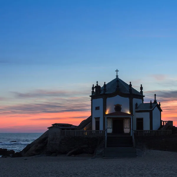 Chapel Senhor da Pedra at dusk — Stock Photo, Image
