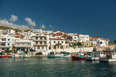 Marina Andros Adası'nda görünüm