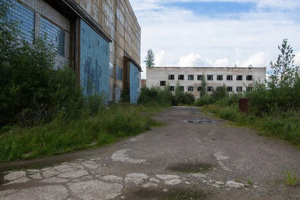 Opuštěné průmyslové stavby — Stock fotografie