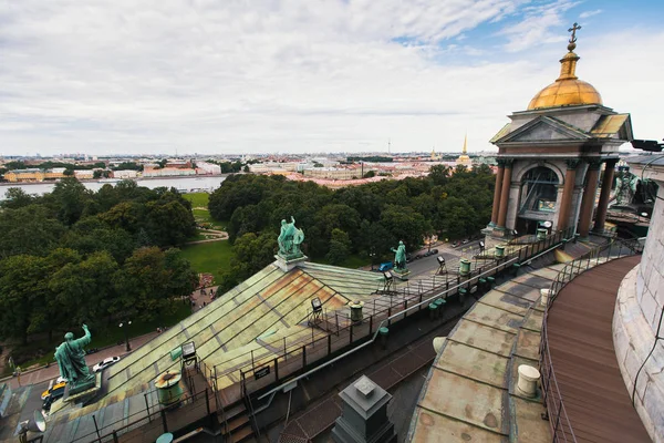 St. Petersburg 'daki St. Isaac Katedrali — Stok fotoğraf