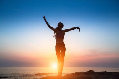 esnek kız bir dans hamle