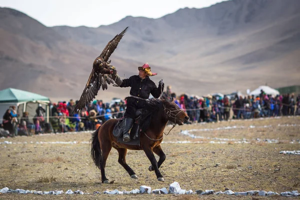 Eagle Hunter van Kazachs — Stockfoto
