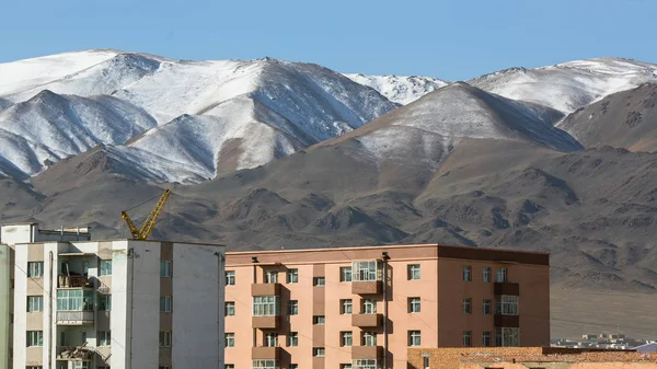 Olgii Şehir Evler Arka Plan Bayan Olgii Görüntü Moğolistan Dağlarda — Stok fotoğraf