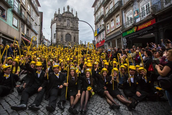 Participants of Queima Das Fitas Parade — Stock Photo, Image