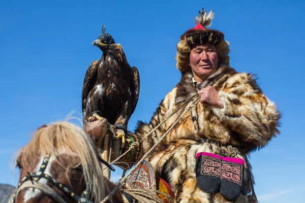 Kazachski Eagle Hunter — Zdjęcie stockowe