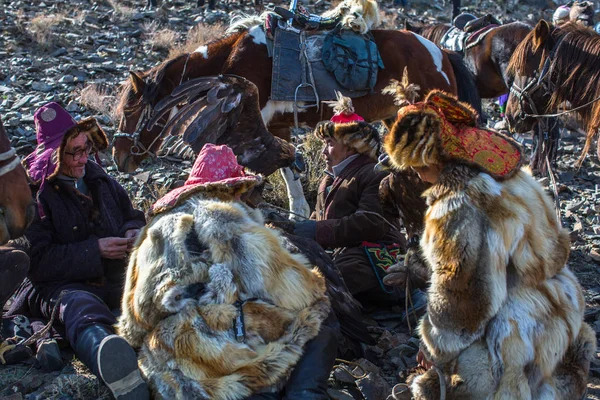 Kazakh cacciatori di aquile — Foto Stock