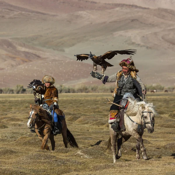 Казахська орел мисливці — стокове фото