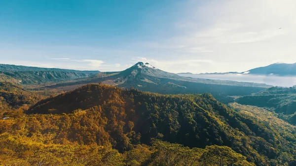 インドネシア バリ島バトゥール火山のビュー — ストック写真