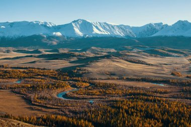 Altay-Chuya ridge, Altay Dağları, Rusya'nın panoramik görünüm.