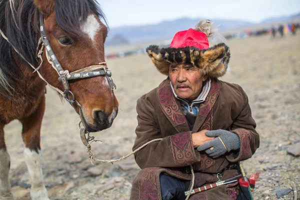 Bayan Ulgii Mongolie Sep 2017 Vêtements Traditionnels Kazakhs Chasseur Aigle — Photo